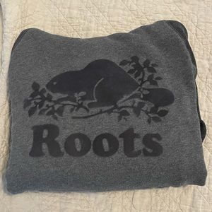 Roots Crewneck (Men’s sizing) XS